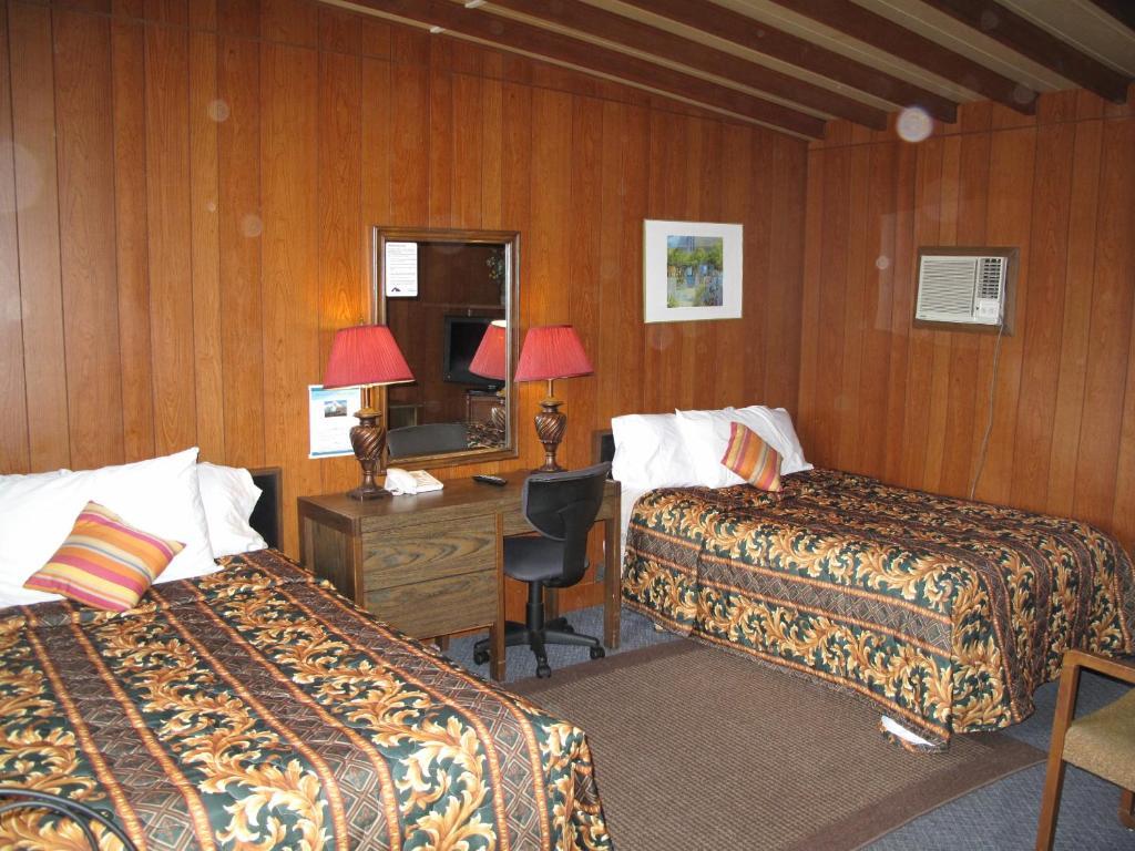 Blue Mountain Motel Pincher Creek Zimmer foto
