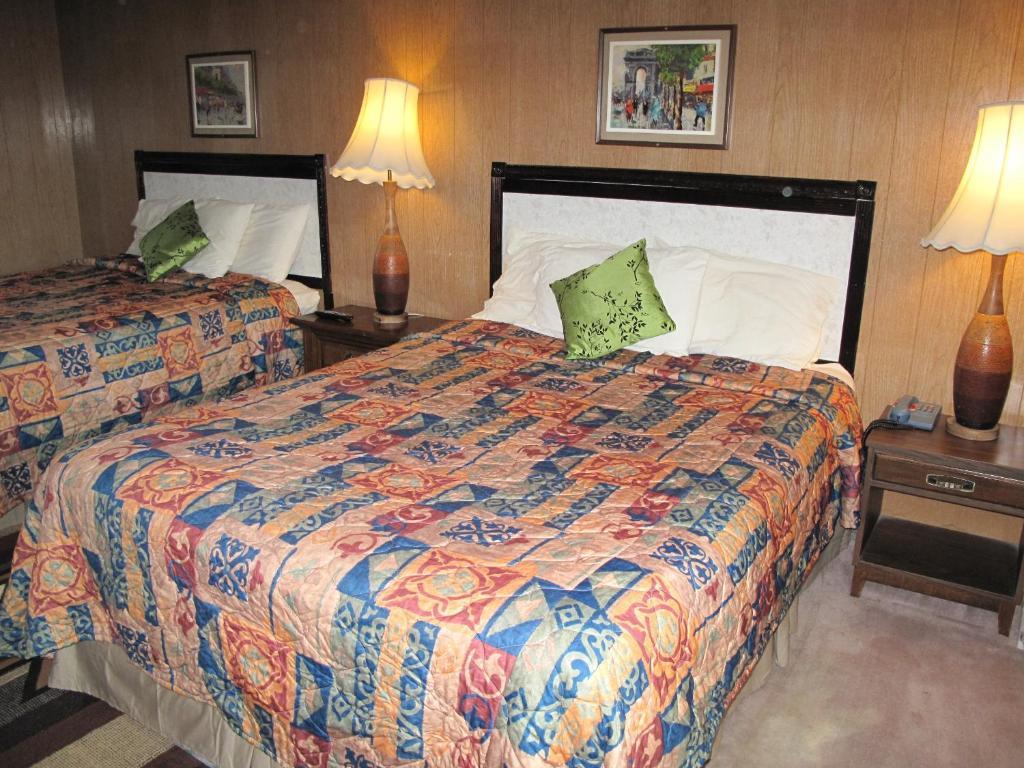 Blue Mountain Motel Pincher Creek Zimmer foto